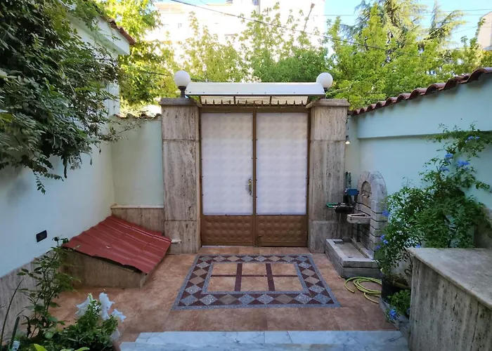 Doni'S Charming Vintage Home